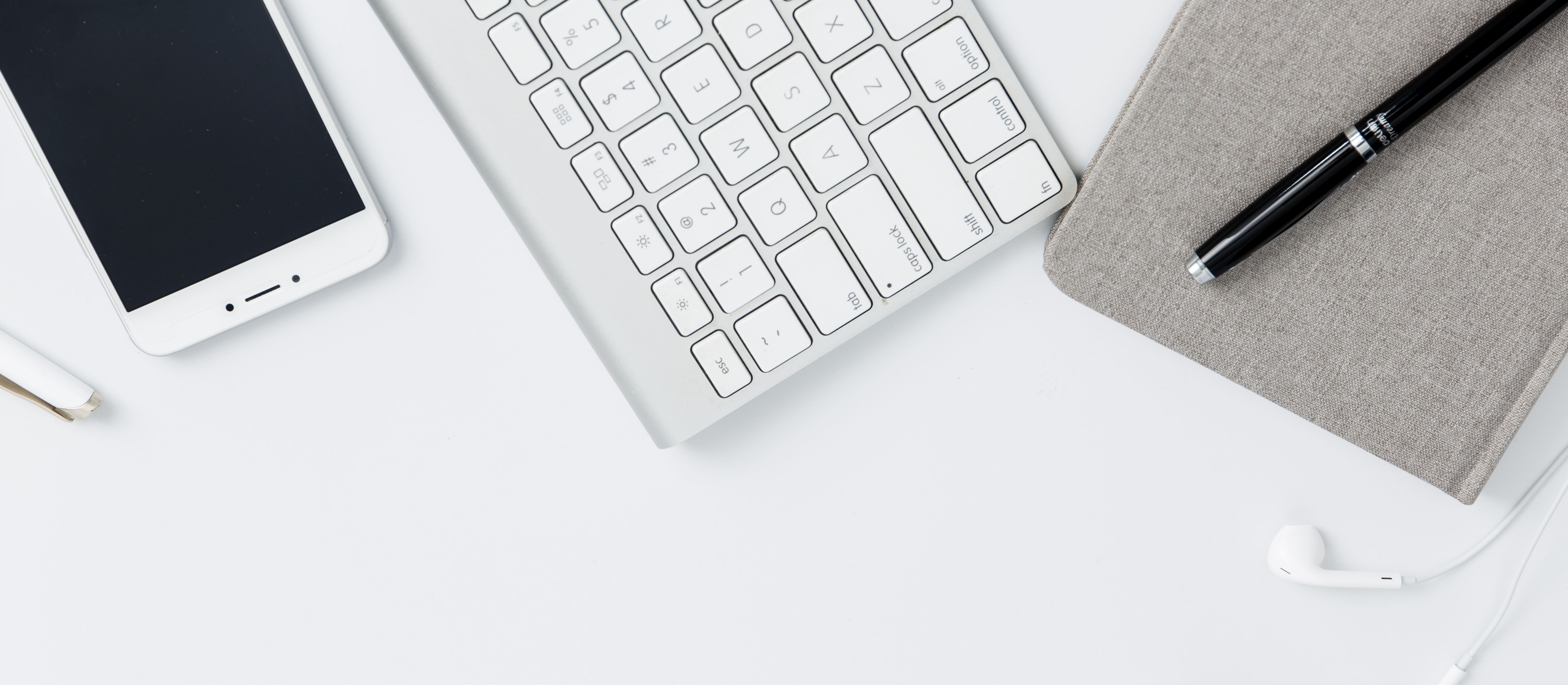 Desk with devices